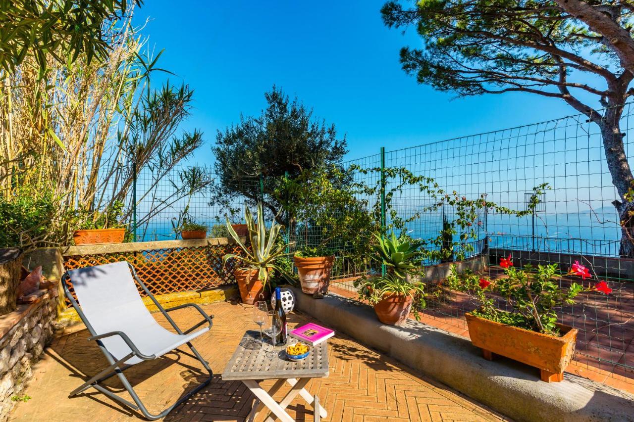 Capri Turquoise By Napoliapartments Экстерьер фото